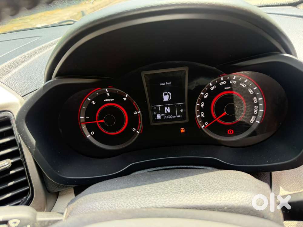 Mahindra Xuv300 W8 Diesel, 2019, Diesel