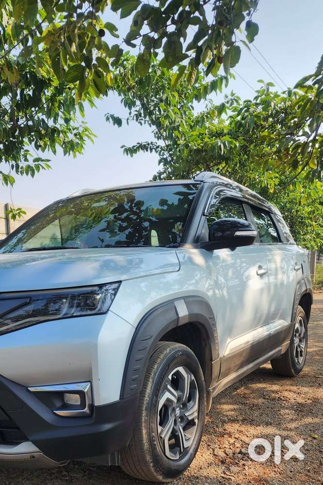 2023 Brezza Zxi+ At Dual Tone | 1 Owner | Sunroof | Negotiable