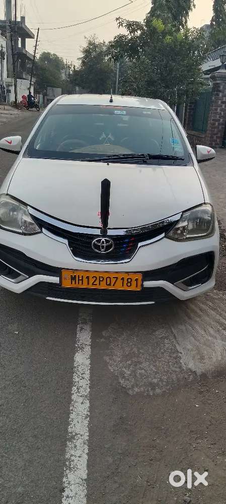 टोयटा ईटोस गाडी विकणे आहे  सुपर कुल ऐसी चारो सोकप पुढचे दोन मागचे दोन