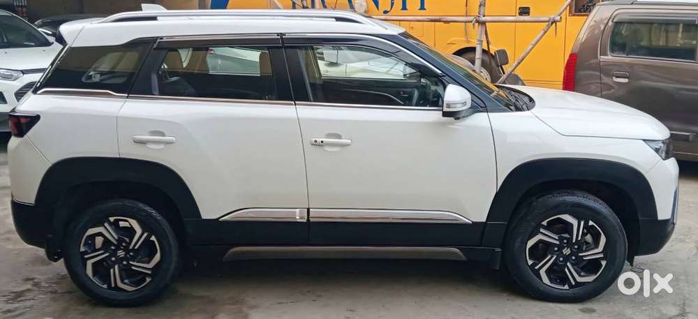 Maruti Suzuki Brezza 1.5 Zxi Plus Smart Hybrid, 2023, Petrol