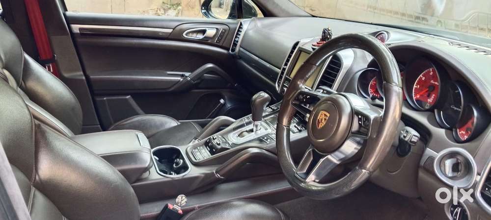 Porsche Cayenne Turbo S, 2015, Petrol