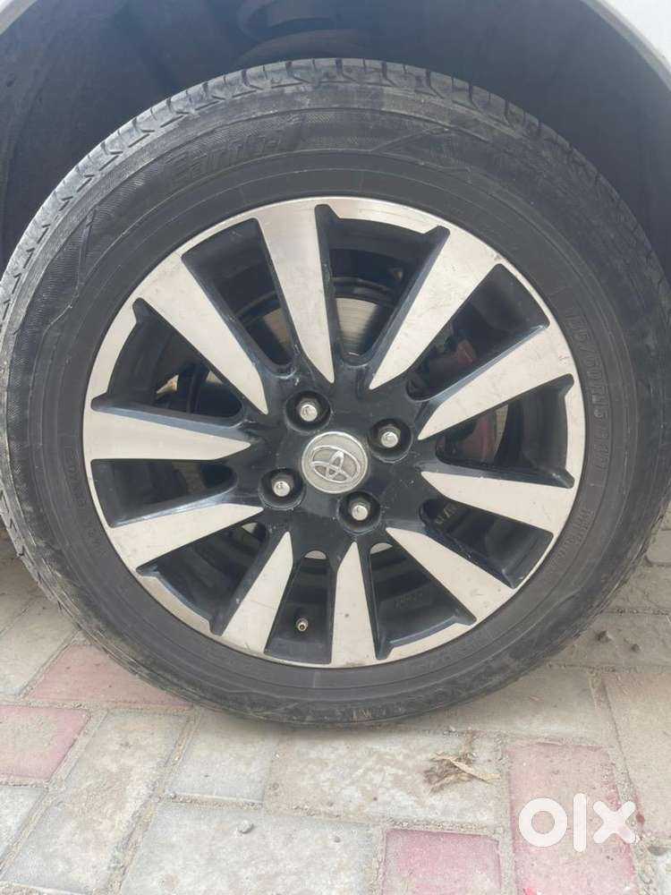 Toyota Etios 2014 Cng & Hybrids Well Maintained