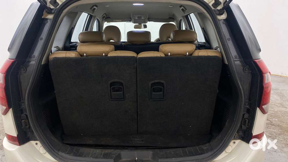 Mahindra Xuv500 W7, 2020, Diesel