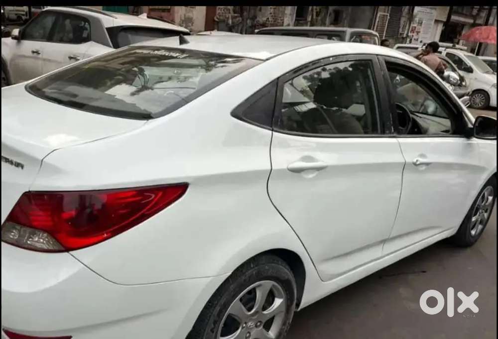 Hyundai Verna Fluidic Crdi Sx 2011 Diesel With 84000 Km Driven