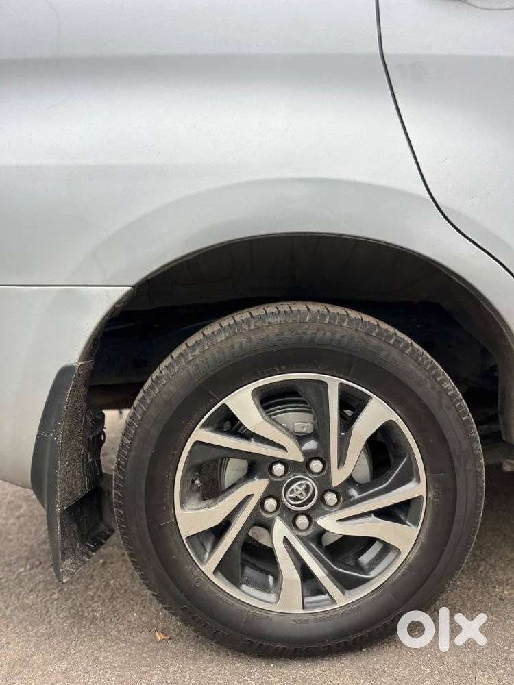 Toyota Innova Crysta 2.8 Gx At, 2021, Diesel