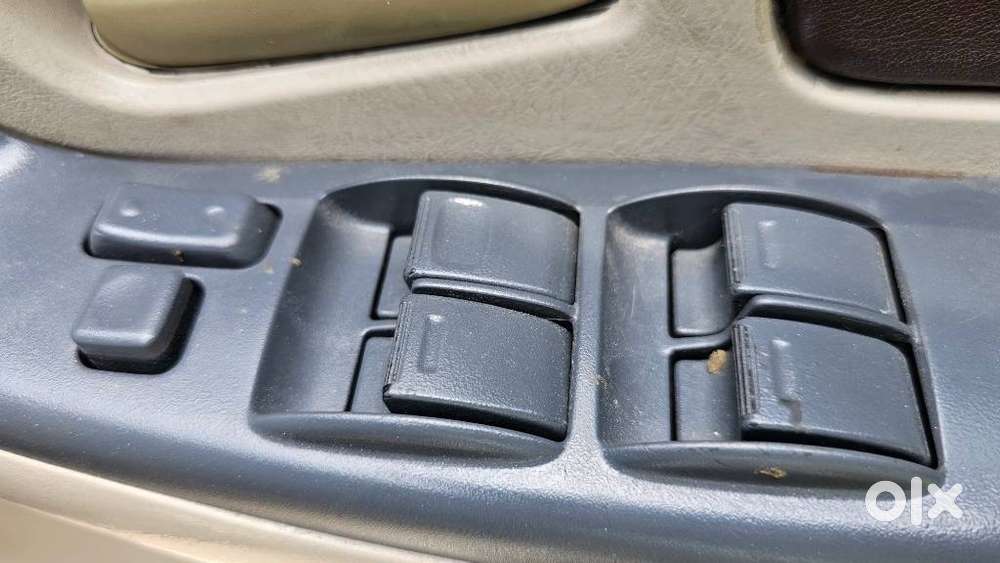 Toyota Innova 2.5 G (diesel) 8 Seater, 2013, Diesel