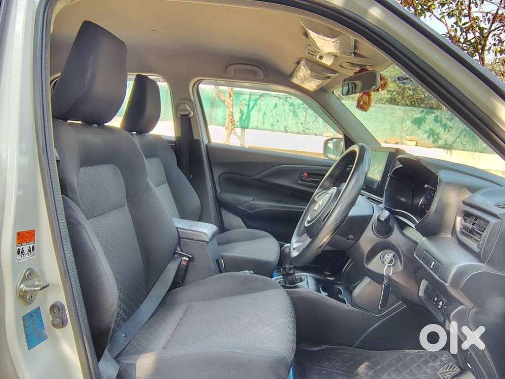 Maruti Suzuki Swift Lxi Optional-o, 2024, Petrol