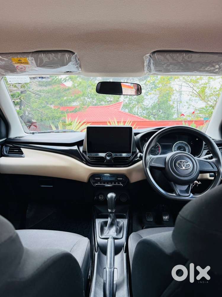 Toyota Glanza Petrol 2023 Single Owner Well Maintained