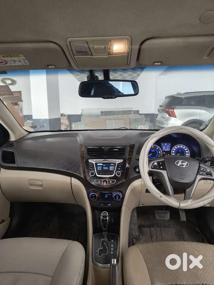 Hyundai Fluidic Verna 2015
