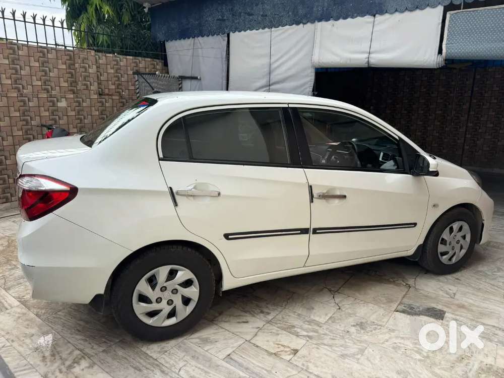 Brand New Condition Honda Amaze Diesel Manual 2017