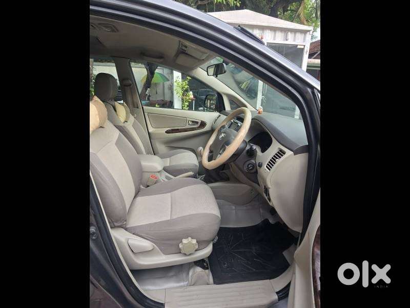 Toyota Innova 2.5 Vx (diesel) 7 Seater Bs Iv, 2013, Diesel