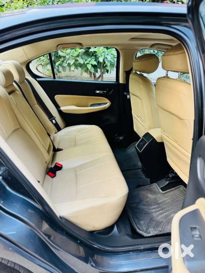 Honda City 1.5 Zx I-vtec Mt, 2023, Petrol
