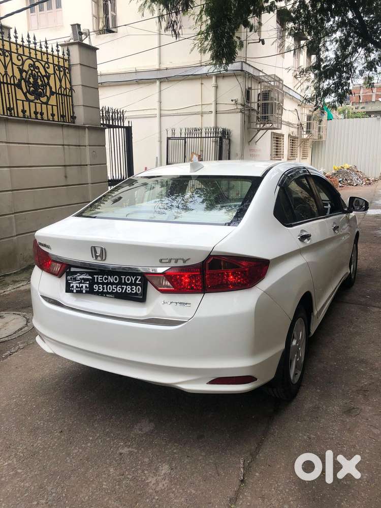 Honda City V At I-vtec, 2017, Petrol