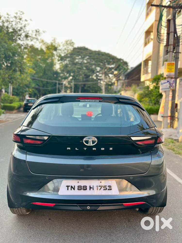 Tata Altroz 1.2 Xe, 2021, Petrol