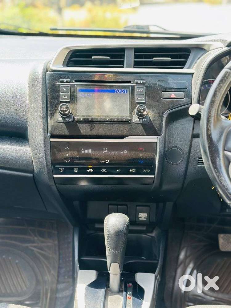 Honda Jazz V Cvt, 2017, Petrol