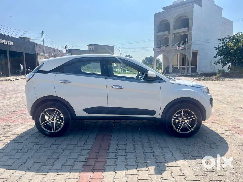 Tata Nexon 1.5 Revotorq Xm (s), 2018, Diesel