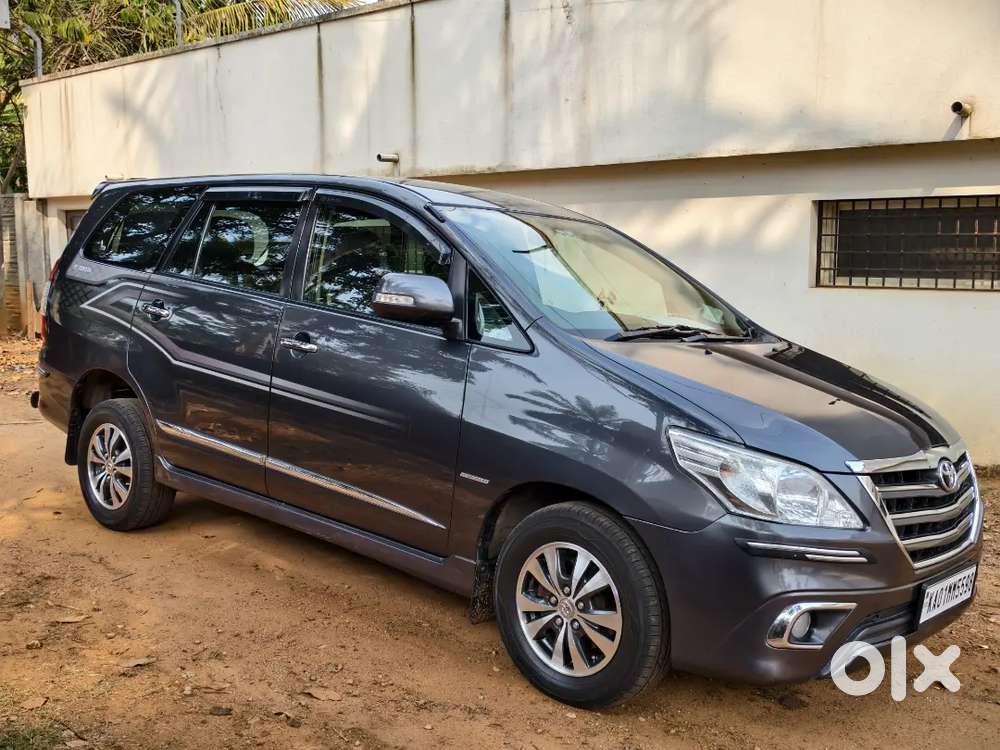 Toyota Innova 2015 Diesel Well Maintained
