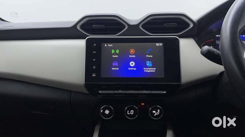 Nissan Magnite 1.0 Xv, 2022, Petrol