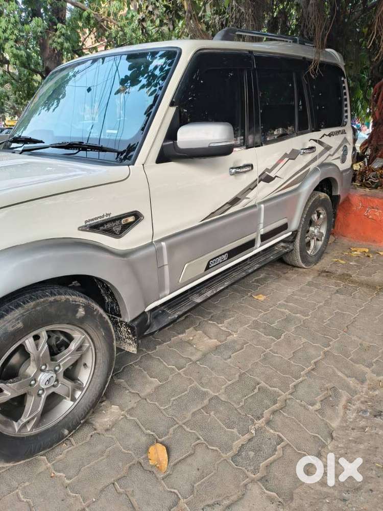 Mahindra Scorpio S10, 2016, Diesel
