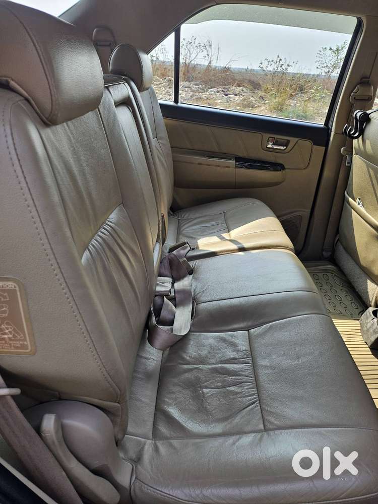 Toyota Fortuner 4x2 Automatic – July 2012  2nd Owner  Self-driven