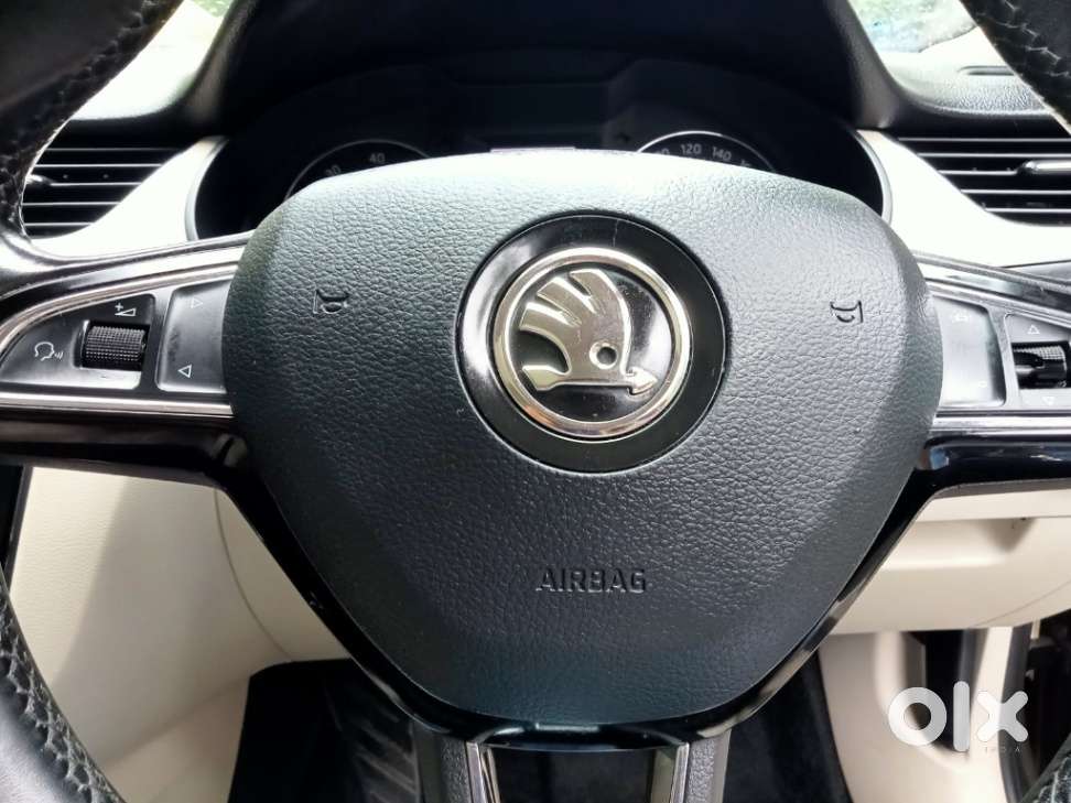 Skoda Octavia 1.8 Tsi Style Plus At, 2016, Petrol