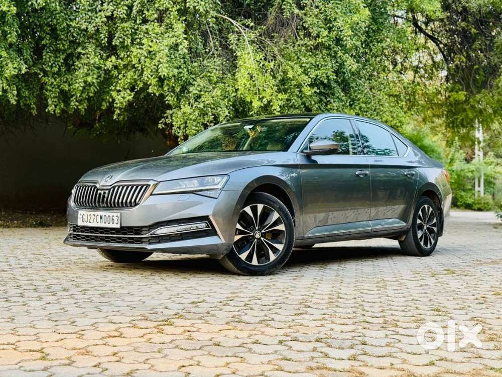 Skoda Superb 2.0 L&k Tsi At, 2022, Petrol