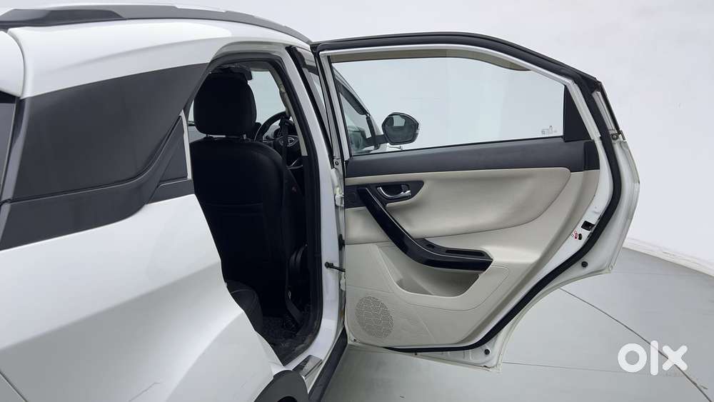 Tata Nexon 1.2 Revotron Xz Plus (s), 2023, Petrol