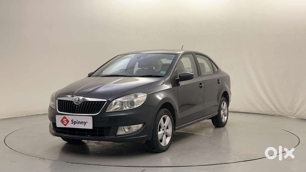 Skoda Rapid [2016-2018] 1.6 Style Plus Mpi At, 2016, Petrol