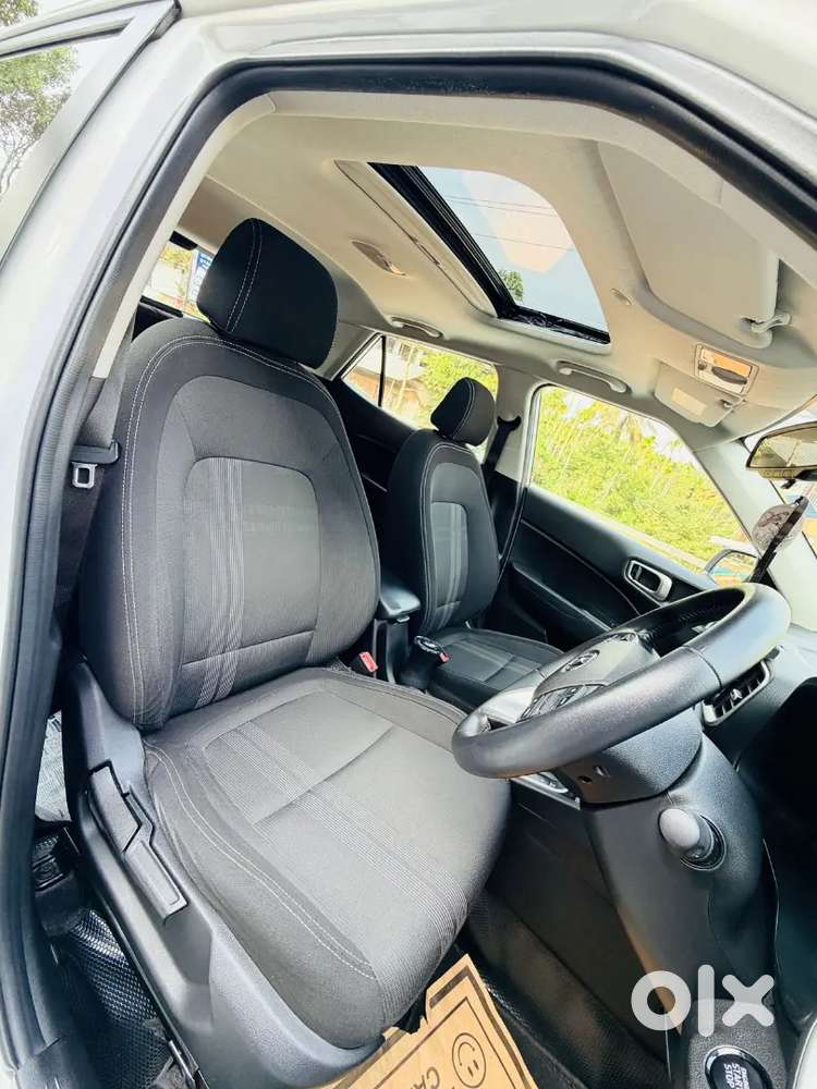 Hyundai Venue 2020 Petrol Well Maintained, (urjent Sale)
