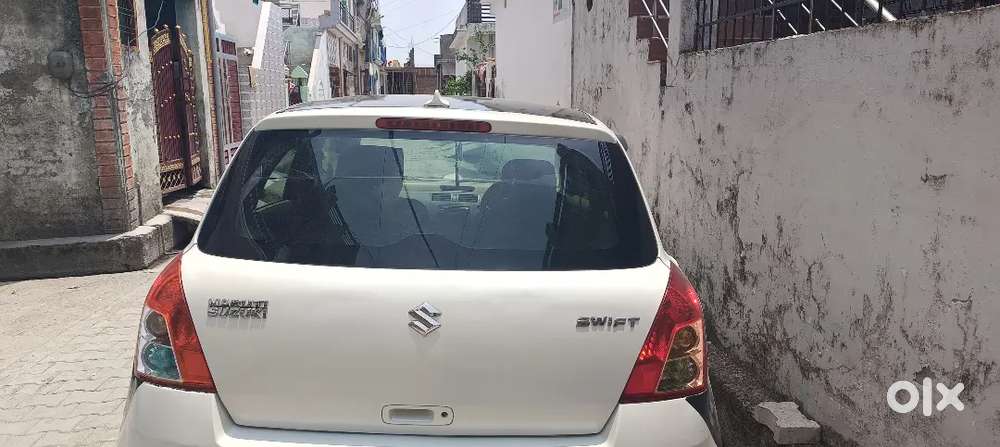 Gaadi Me Koi Kami Nhi He 2009 Ka Last Ka He October Ka