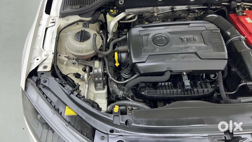 Skoda Octavia Ambition Plus 1.8 Tsi At, 2017, Petrol
