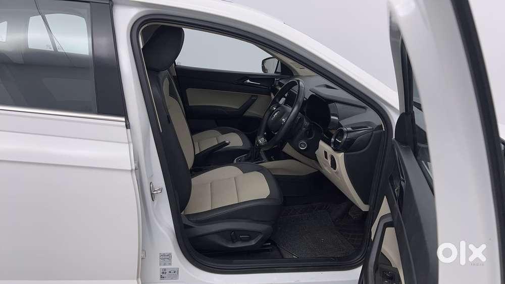 Skoda Slavia Style 1.5l Tsi Dsg, 2023, Petrol