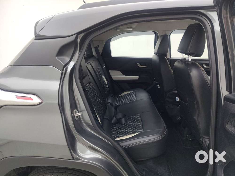 Tata Punch 1.2 Revotron Creative Amt Dual Tone, 2024, Petrol