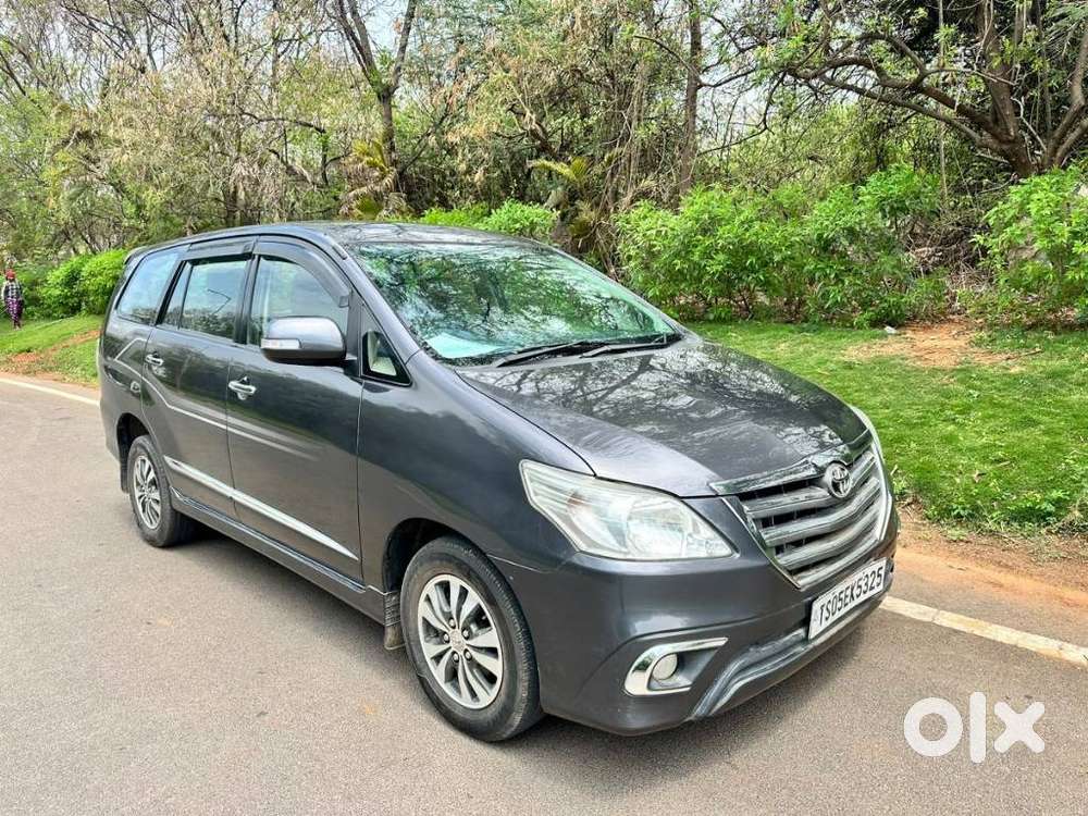 Toyota Innova 2.5 Zx 7 Str Bs-iv, 2015, Diesel