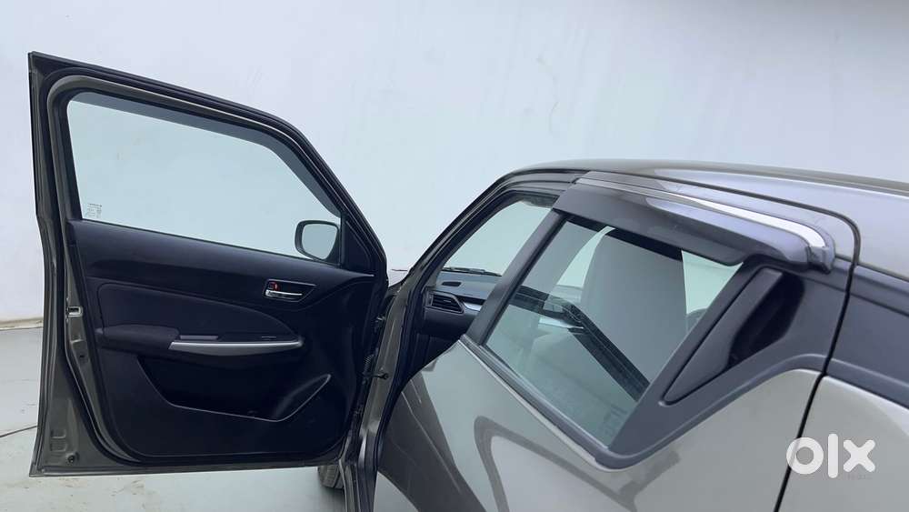 Maruti Suzuki Swift Zxi Plus, 2023, Petrol