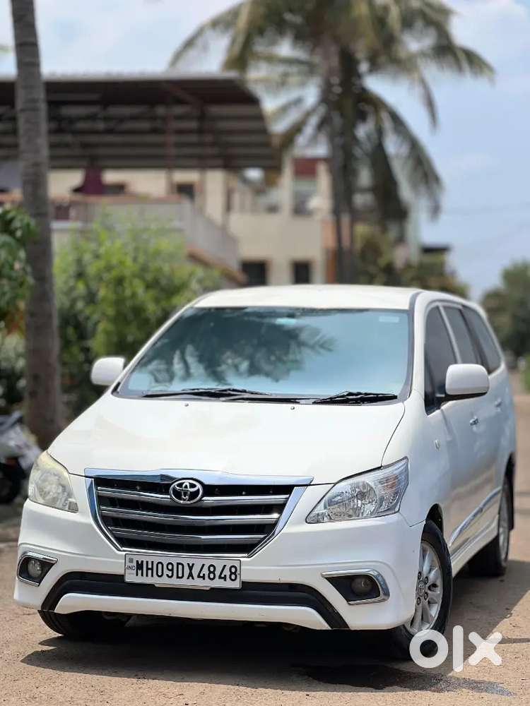 Toyota Innova 2016 Diesel 229000 Km Driven