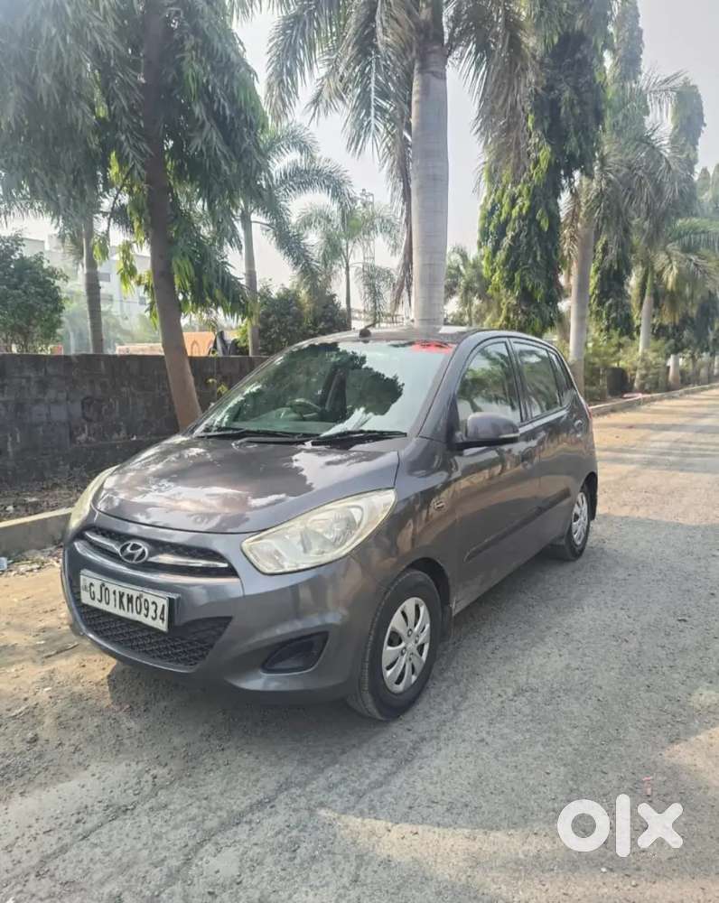 Hyundai I10 Sportz 2011
