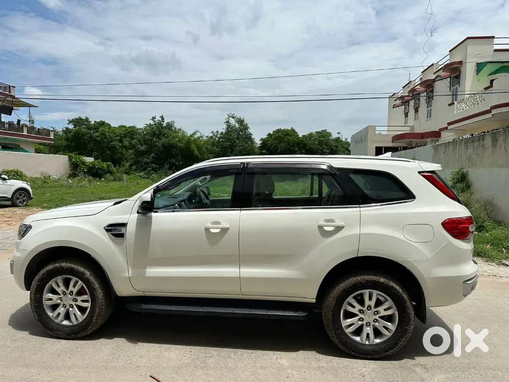 Ford Endeavor 2.2l Automatic 4x2 Trend Line