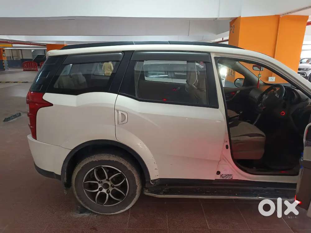 Mahindra Xuv500 2014 Diesel 65000 Km Driven