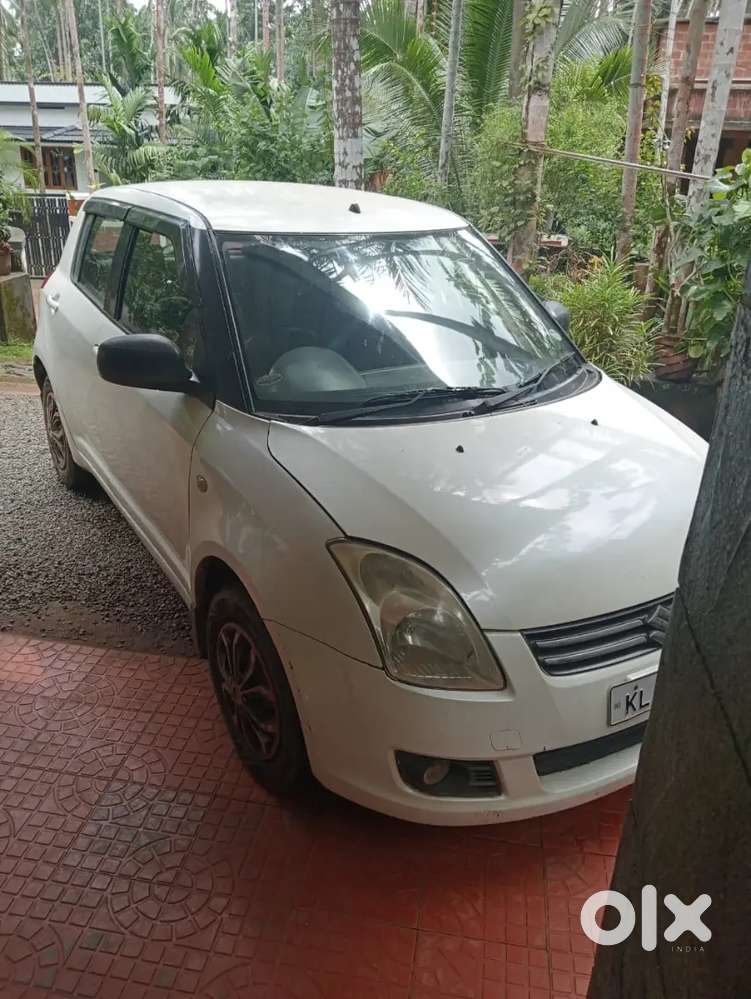 Maruti Suzuki Swift 2009 Diesel 140000 Km Driven