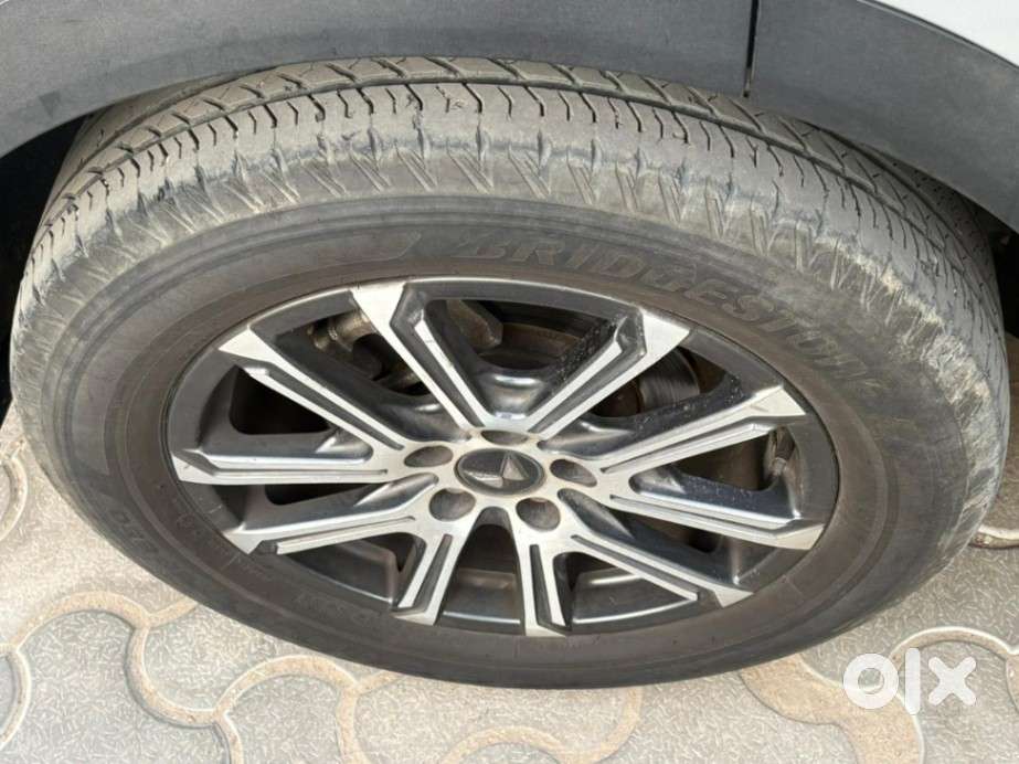 Mahindra Xuv700 2.0 Ax 7 Petrol At Luxury Pack Str, 2023, Petrol