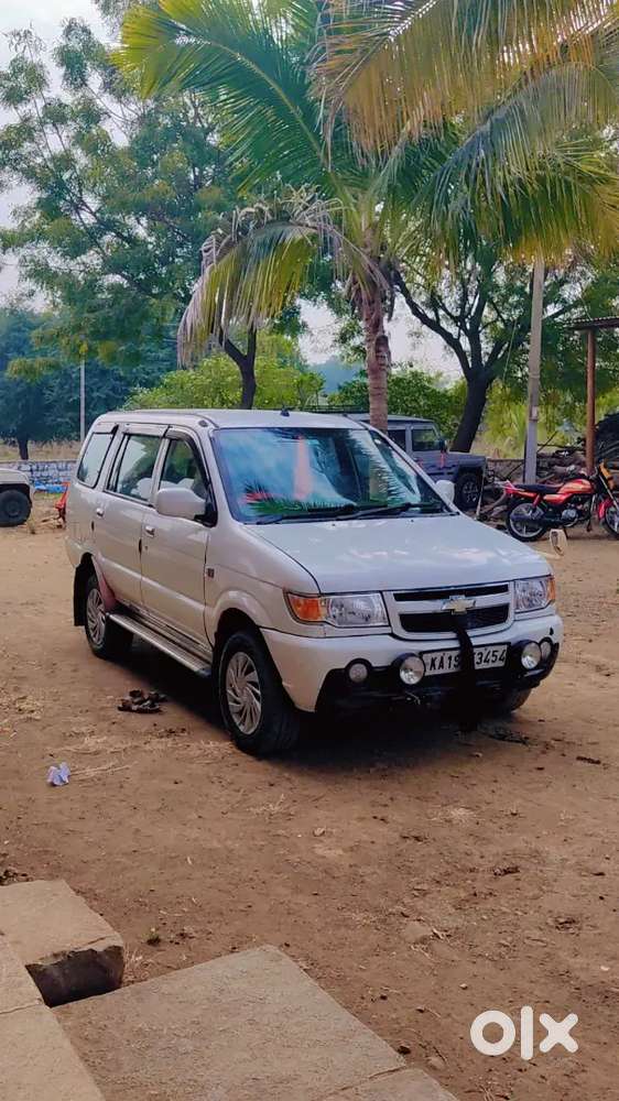 Chevrolet Tavera 2014 Diesel 225000 Km Driven