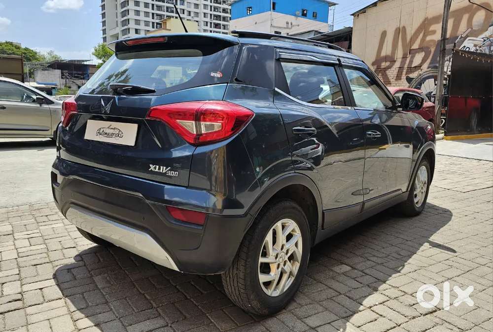 2023 Mahindra Xuv300 W8 Diesel Manual With Sunroof