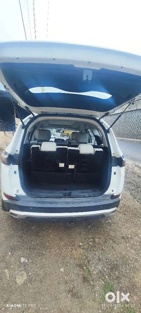 Tata Safari