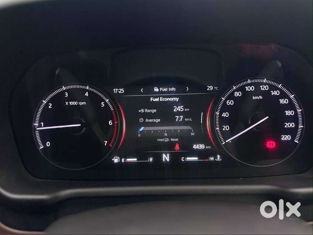 Mahindra Scorpio-n 2.0 Z8 Petrol Mt 7 Str, 2026, Petrol