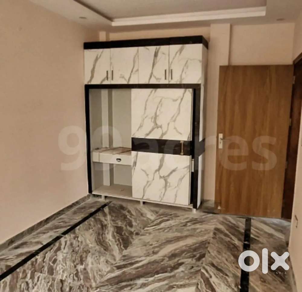 2BHK UNFURNISH FLAT
