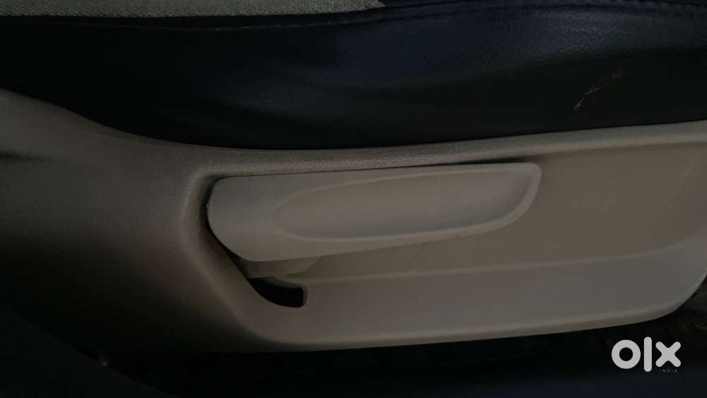 Volkswagen Ameo 1.2 Mpi Highline 16 Alloy, 2017, Petrol