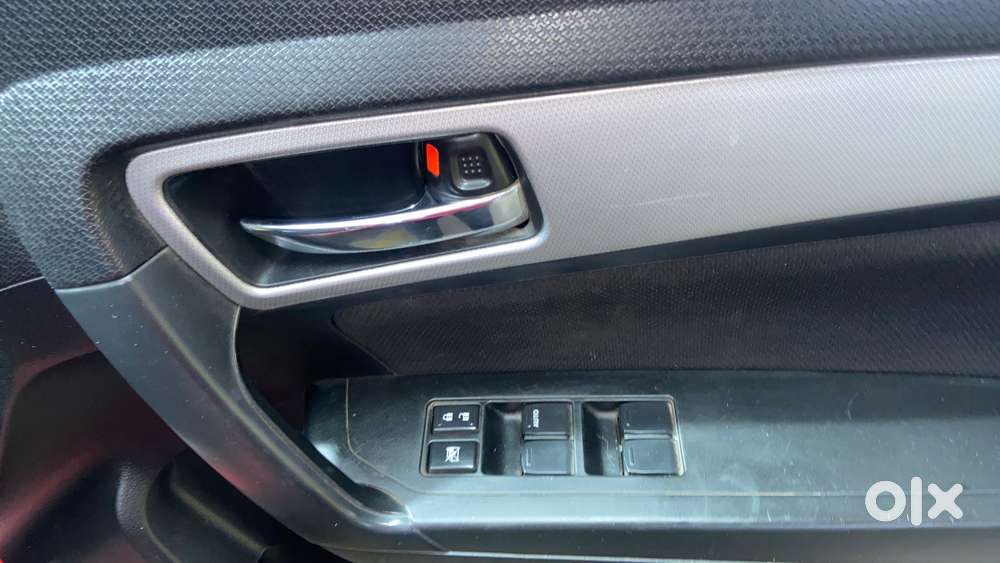 Maruti Suzuki Vitara Brezza 1.5 Zxi, 2021, Petrol