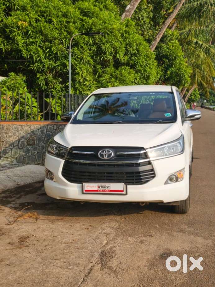 Toyota Innova Crysta 2.8 Gx At, 2016, Diesel