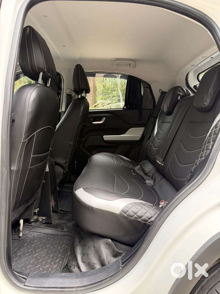 Tata Punch Creative Flagship Dual Tone Amt, 2022, Petrol